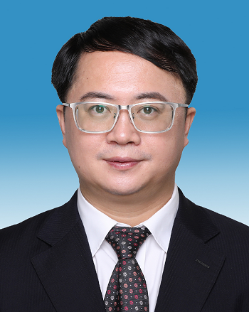 副校长、党委委员 陈衍泰